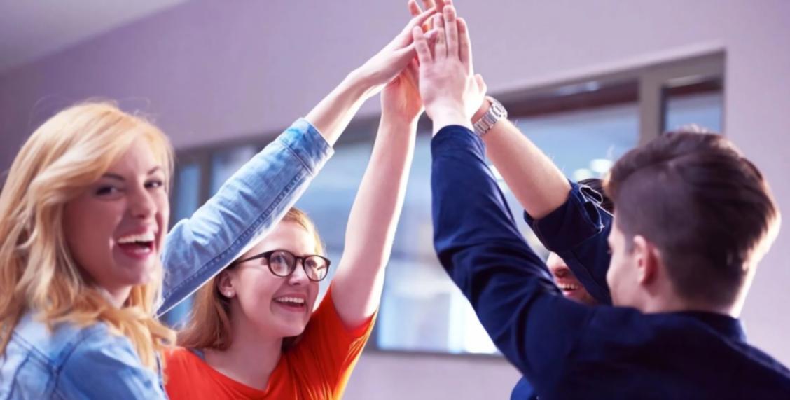 Strukturierter Lernprozess mit klaren Etappen und messbaren Ergebnissen